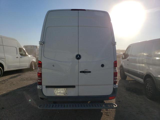 WD3PE8CB4B5601486 - 2011 MERCEDES-BENZ SPRINTER 2500 WHITE photo 6