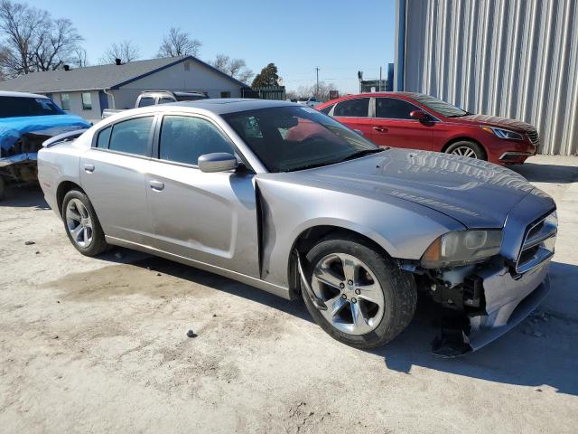 2C3CDXBG4DH678650 - 2013 DODGE CHARGER SE SILVER photo 4