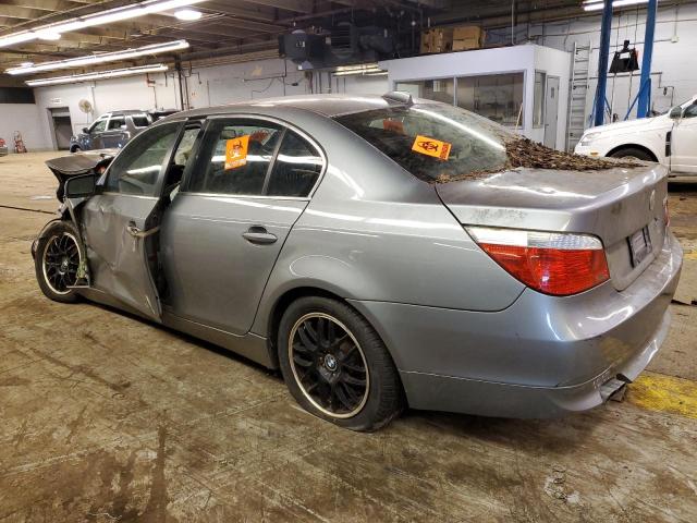 WBANF33587CW70544 - 2007 BMW 525 XI GRAY photo 2