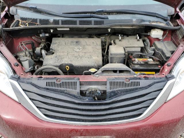 5TDKK3DC4BS085210 - 2011 TOYOTA SIENNA LE RED photo 11