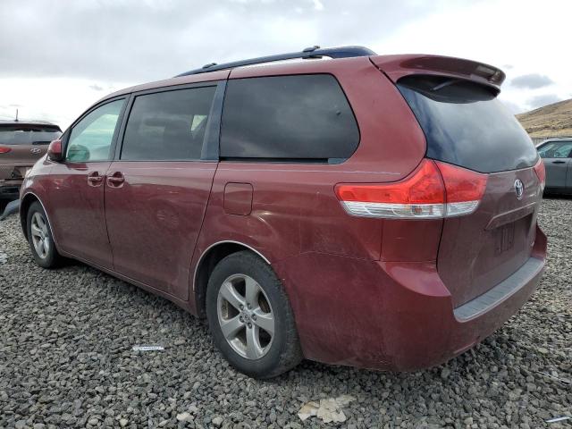 5TDKK3DC4BS085210 - 2011 TOYOTA SIENNA LE RED photo 2