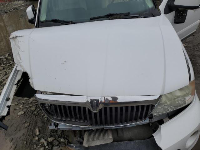 5LMFU28R13LJ31916 - 2003 LINCOLN NAVIGATOR 白色 照片 12