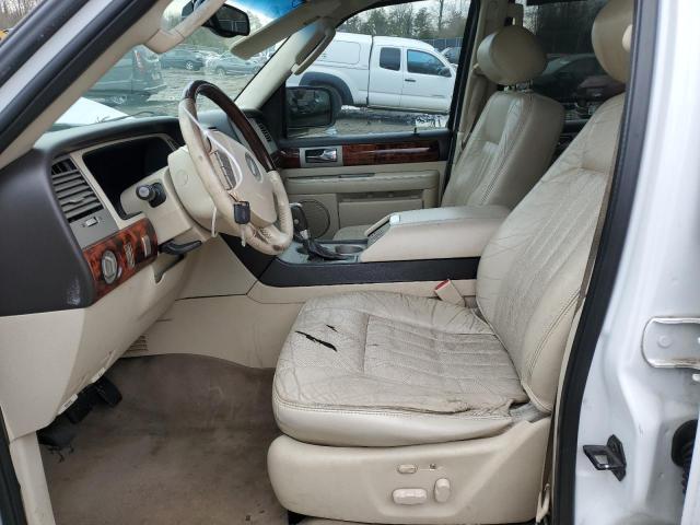 5LMFU28R13LJ31916 - 2003 LINCOLN NAVIGATOR 白色 照片 7