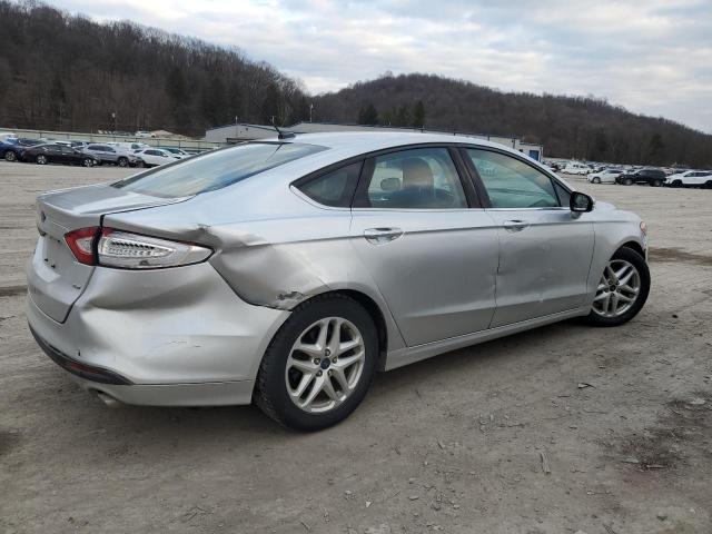 1FA6P0H72F5102831 - 2015 FORD FUSION SE SILVER photo 3