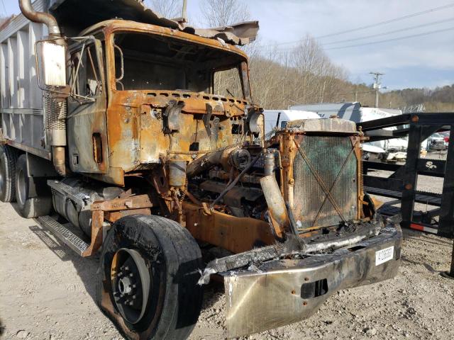 1M2AD62C6YW010314 - 2000 MACK 700 CL700 BURN photo 9