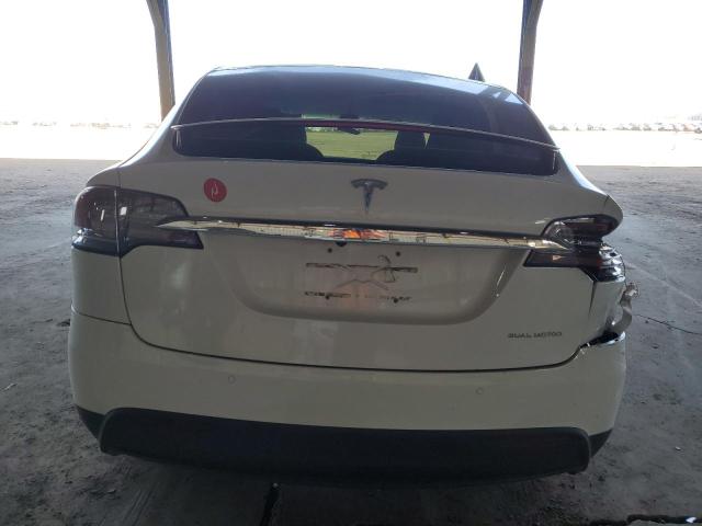 5YJXCBE24MF323356 - 2021 TESLA MODEL X WHITE photo 6