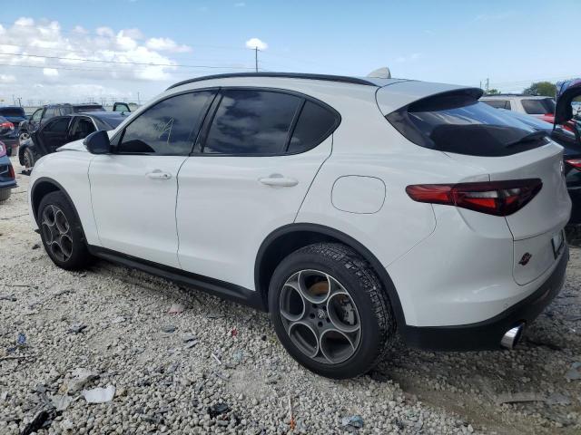 ZASPAJAN4M7C98326 - 2021 ALFA ROMEO STELVIO SPORT Weiß Foto 2