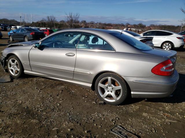 WDBTJ75J85F159386 - 2005 MERCEDES-BENZ CLK 500 SILVER photo 2