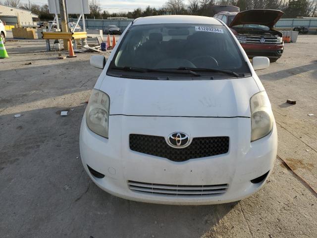 JTDJT923075133801 - 2007 TOYOTA YARIS WHITE photo 5