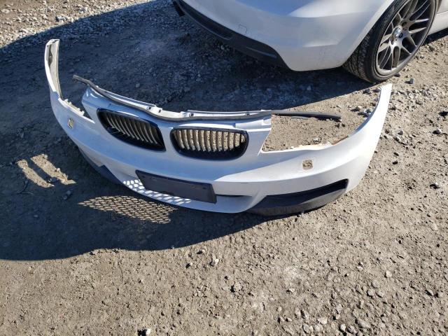 WBAUN7C57BVM24071 - 2011 BMW 135 I WHITE photo 12