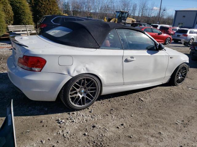 WBAUN7C57BVM24071 - 2011 BMW 135 I WHITE photo 3