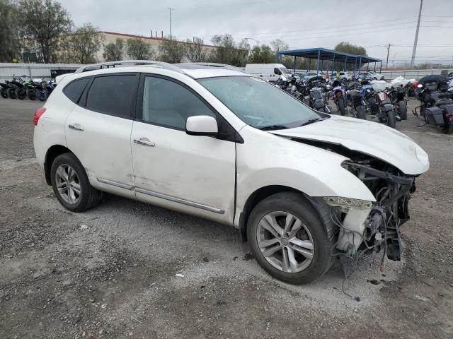 JN8AS5MTXCW272416 - 2012 NISSAN ROGUE S WHITE photo 4