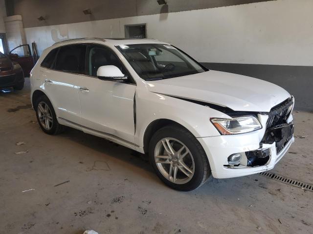 WA1C2AFP2HA098059 - 2017 AUDI Q5 PREMIUM WHITE photo 4