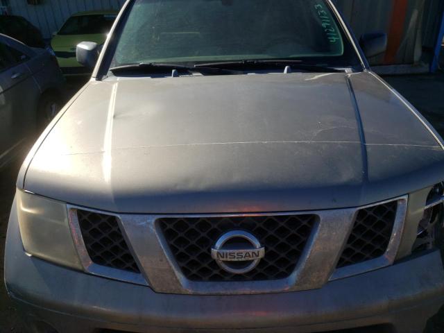 5N1AR18W86C603239 - 2006 NISSAN PATHFINDER LE GRAY photo 11