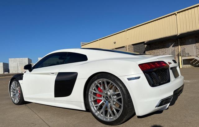 WUAEAAFX3H7902600 - 2017 AUDI R8 5.2 QUATTRO WHITE photo 3