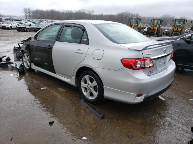 2T1BU4EEXDC952637 - 2013 TOYOTA COROLLA BASE SILVER photo 2