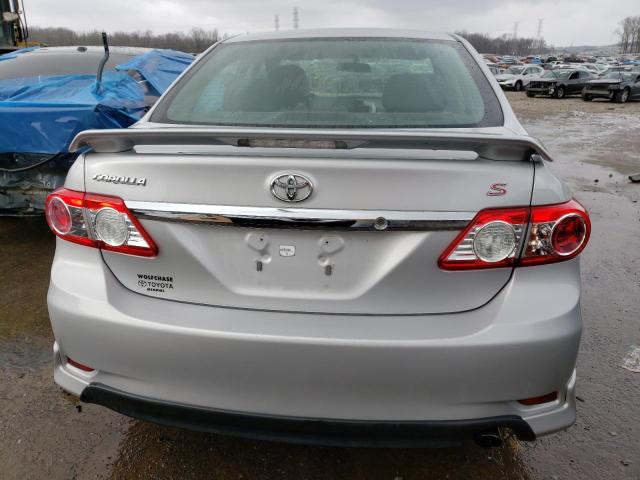 2T1BU4EEXDC952637 - 2013 TOYOTA COROLLA BASE SILVER photo 6