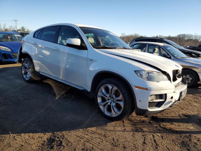 5UXFG2C50E0C45608 - 2014 BMW X6 XDRIVE35I WHITE photo 4