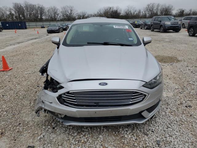 3FA6P0HD0JR175823 - 2018 FORD FUSION SE SILVER photo 5