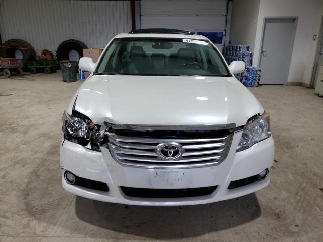 4T1BK36B49U342811 - 2009 TOYOTA AVALON XL WHITE photo 5