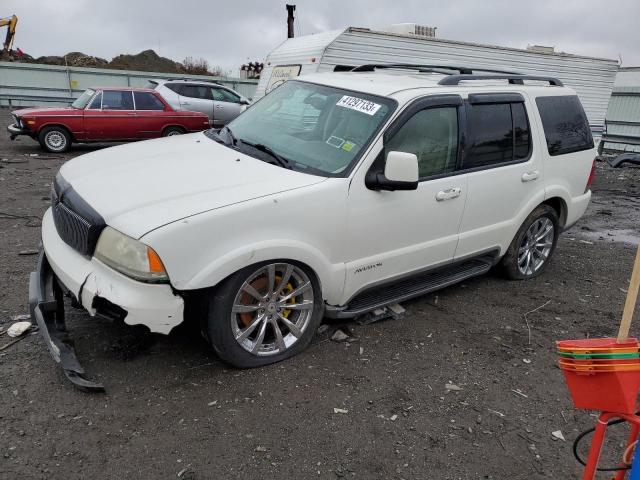 5LMEU68HX4ZJ25265 - 2004 LINCOLN NAVIGATOR WHITE photo 1