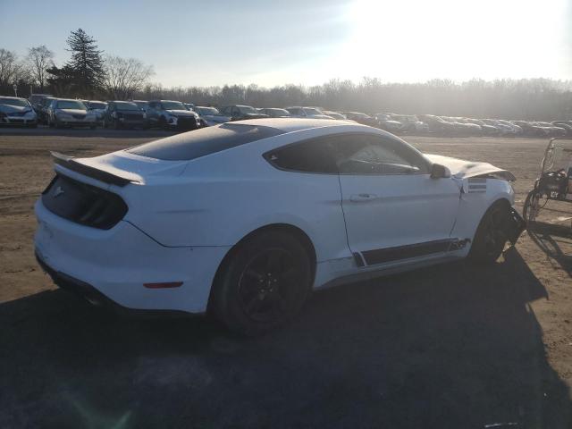 1FA6P8THXJ5128228 - 2018 FORD MUSTANG WHITE photo 3