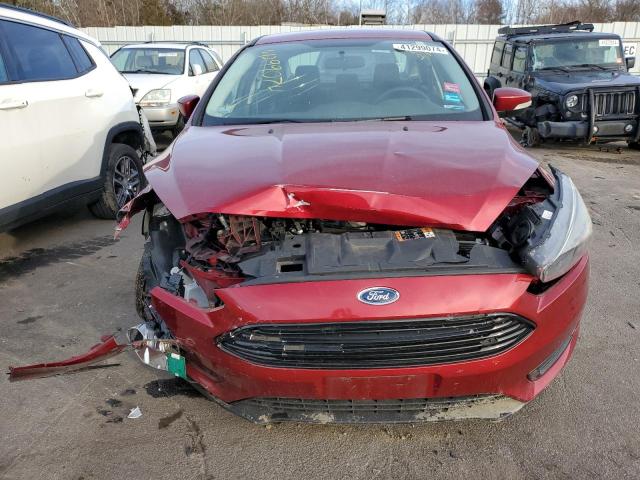 1FADP3FE2HL311320 - 2017 FORD FOCUS SE RED photo 5