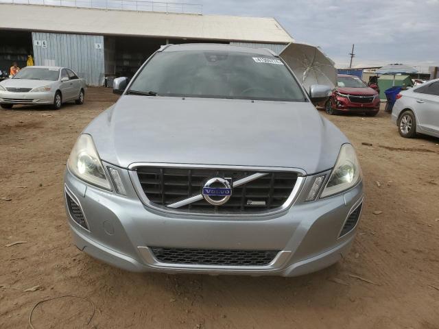 YV4902DZ4D2385923 - 2013 VOLVO XC60 T6 SILVER photo 5