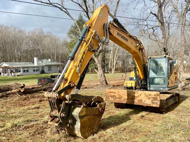 HHKHK502EJ0000177 - 2018 HYUNDAI HX160L YELLOW photo 2