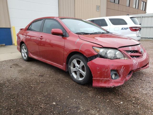 5YFBU4EE5DP095983 - 2013 TOYOTA COROLLA BASE RED photo 4