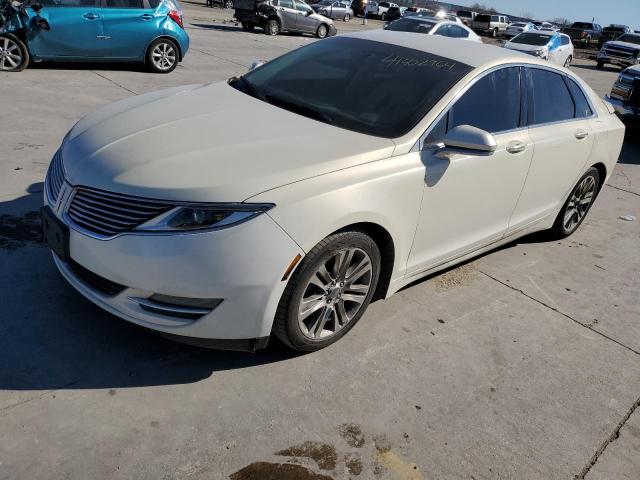 3LN6L2J99DR820976 - 2013 LINCOLN MKZ WHITE photo 1