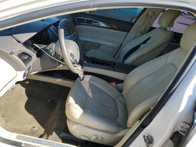 3LN6L2J99DR820976 - 2013 LINCOLN MKZ WHITE photo 7