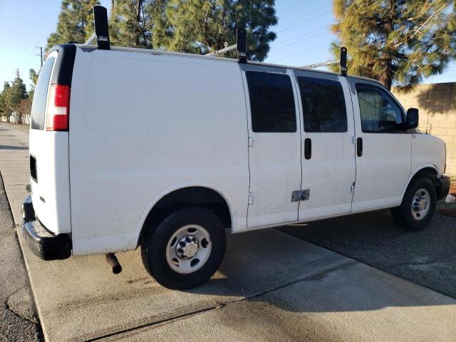 1GCWGFBA3C1121179 - 2012 CHEVROLET EXPRESS G2 WHITE photo 3