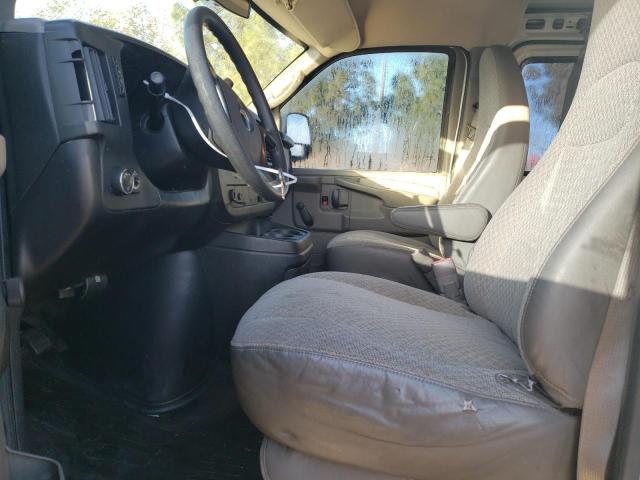 1GCWGFBA3C1121179 - 2012 CHEVROLET EXPRESS G2 WHITE photo 7