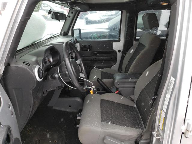 1J4BA5H10AL163631 - 2010 JEEP WRANGLER U SAHARA SILVER photo 7