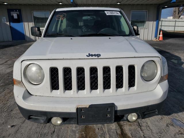 1C4NJPBB0ED925775 - 2014 JEEP PATRIOT SPORT WHITE photo 5