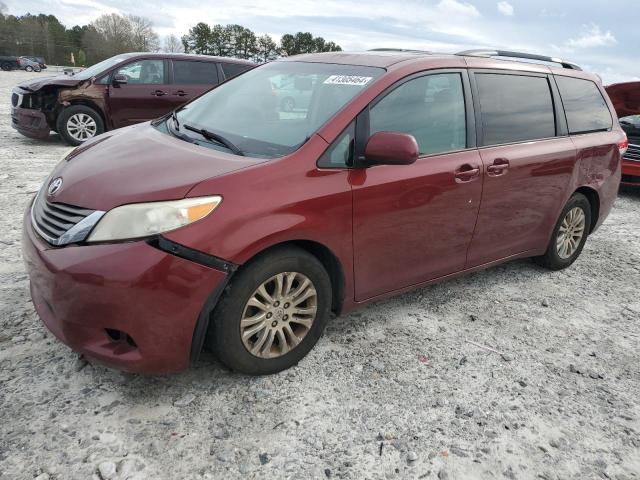 2013 TOYOTA SIENNA XLE, 