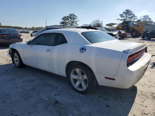 2B3CJ4DG0BH596686 - 2011 DODGE CHALLENGER WHITE photo 2