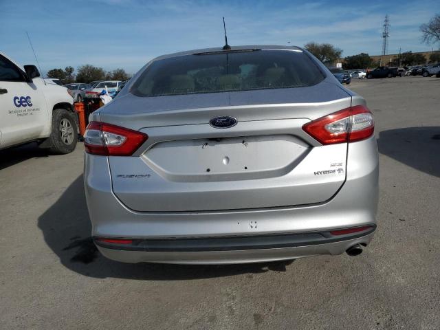 3FA6P0LUXDR188798 - 2013 FORD FUSION SE HYBRID SILVER photo 6