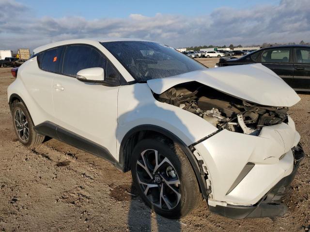 NMTKHMBX3JR058300 - 2018 TOYOTA C-HR XLE WHITE photo 4