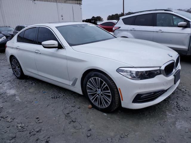 WBAJE7C56JWC55482 - 2018 BMW 540 XI WHITE photo 4