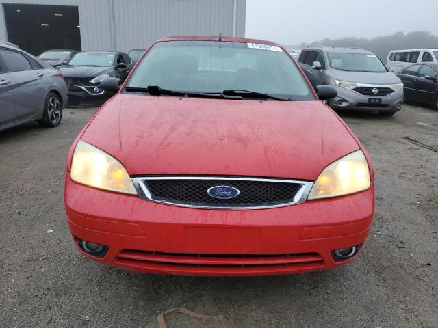 1FAHP34N37W213799 - 2007 FORD FOCUS ZX4 RED photo 5