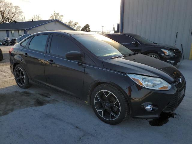 1FAHP3F27CL450486 - 2012 FORD FOCUS SE BLACK photo 4