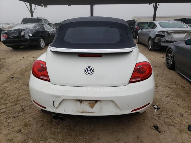 3VW5X7AT8DM803027 - 2013 VOLKSWAGEN BEETLE WHITE photo 6