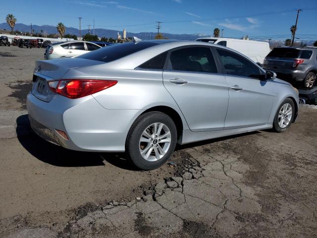 5NPEB4AC6EH940488 - 2014 HYUNDAI SONATA GLS SILVER photo 3