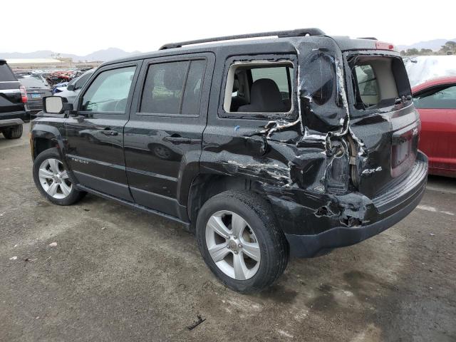 1C4NJRFB6FD270190 - 2015 JEEP PATRIOT LATITUDE BLACK photo 2