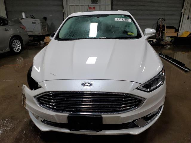 3FA6P0D95JR225410 - 2018 FORD FUSION TITANIUM/PLATINUM WHITE photo 5