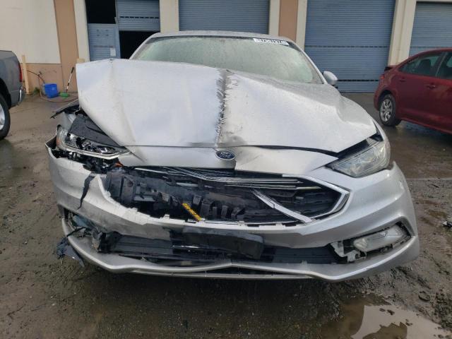 3FA6P0HD3JR241278 - 2018 FORD FUSION SE SILVER photo 5