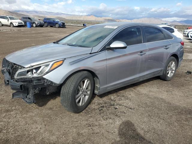 5NPE24AF7HH572918 - 2017 HYUNDAI SONATA SE SILVER photo 1