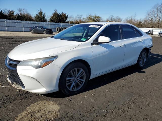 4T1BF1FK5GU233599 - 2016 TOYOTA CAMRY LE WHITE photo 1